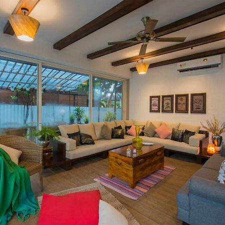 El Lodge By Stayvista - Pool, Lawn, And A Charming Gazebo For Your Perfect Getaway Lonavala Esterno foto