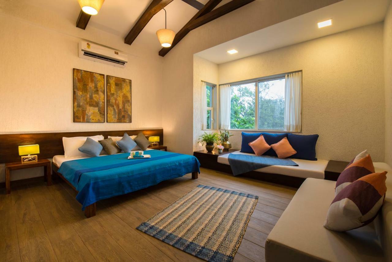 El Lodge By Stayvista - Pool, Lawn, And A Charming Gazebo For Your Perfect Getaway Lonavala Esterno foto